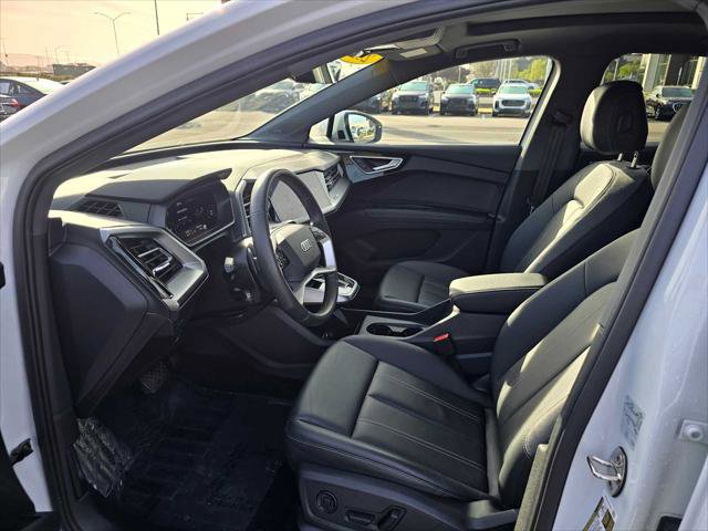 Used 2024 Audi Q4 e-tron Premium Plus image 22