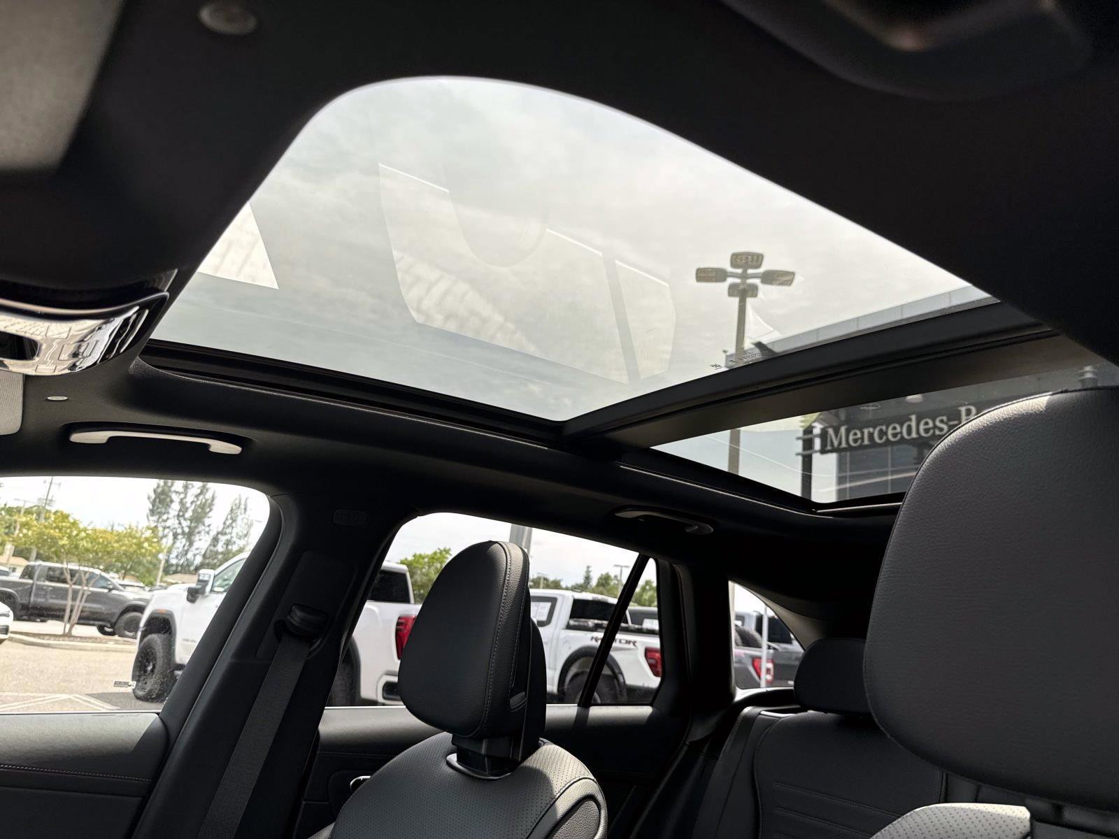 New 2026 Mercedes-Benz GLC 350e 4MATIC image 23