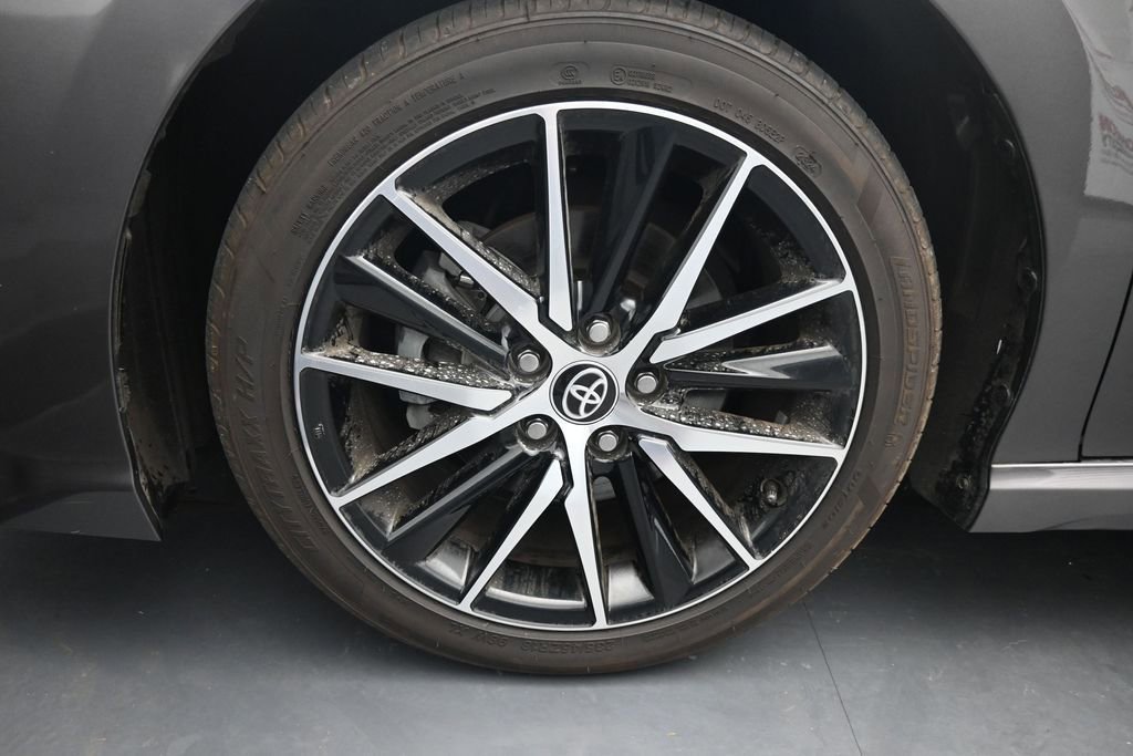 Used 2022 Toyota Camry SE FWD image 14