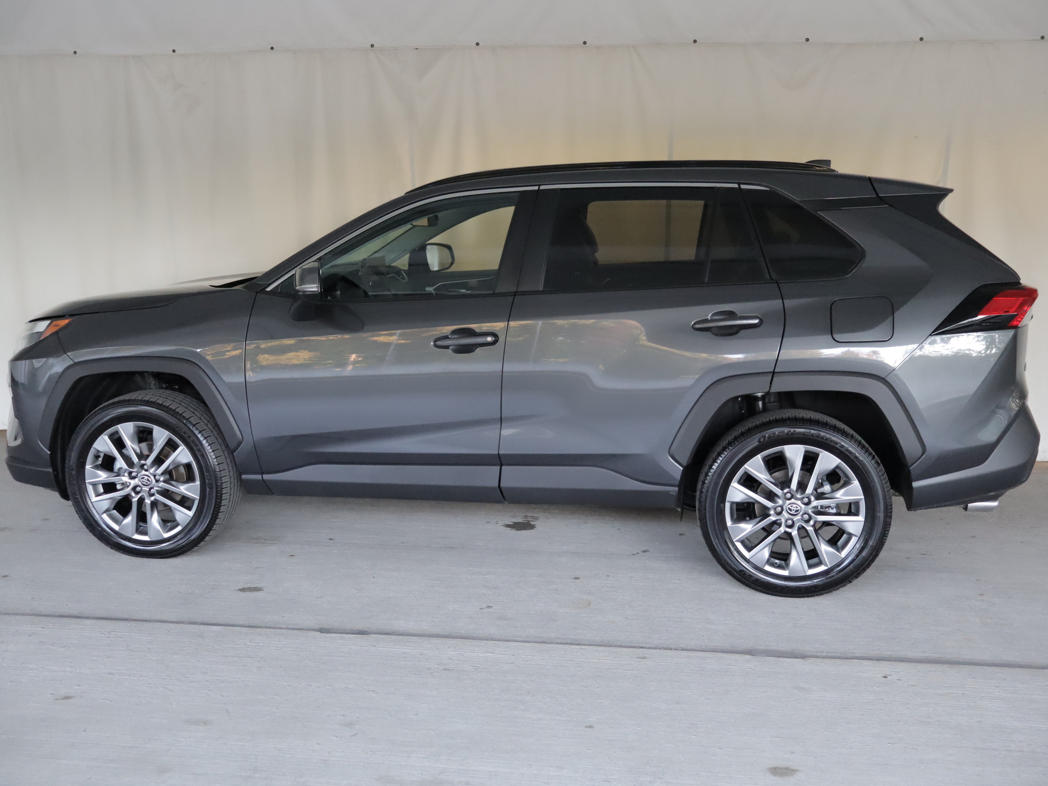 Used 2025 Toyota RAV4 XLE Premium w/ Weather Package AWD/4WD image 26