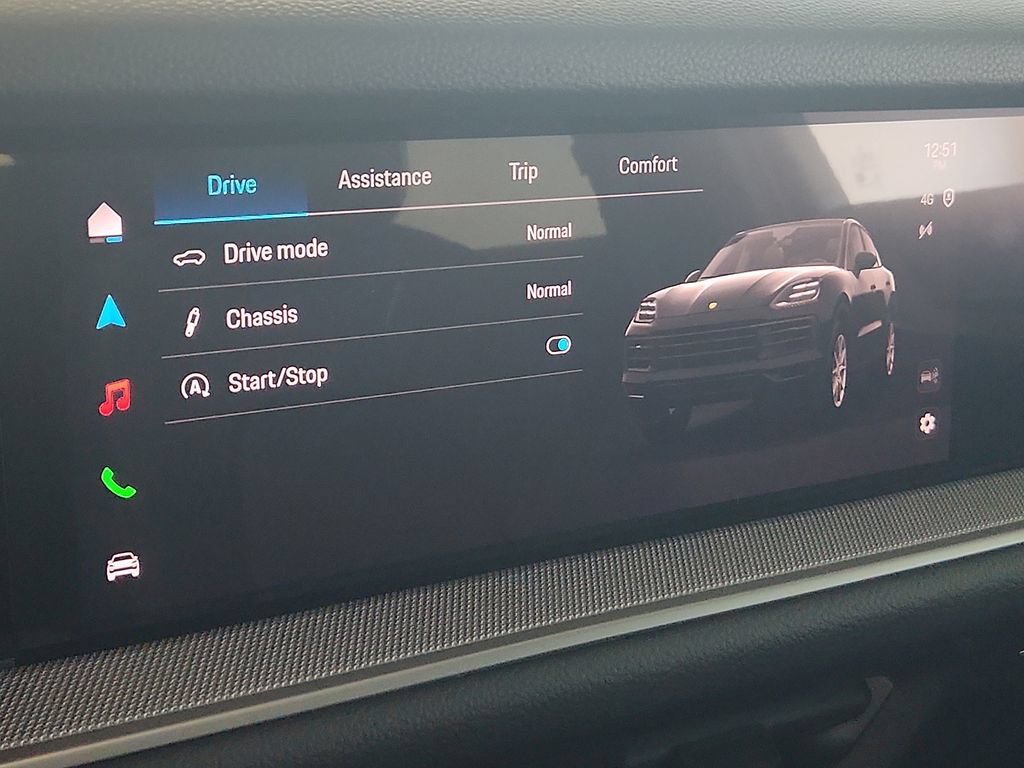 New 2026 Porsche Cayenne Coupe AWD/4WD image 24