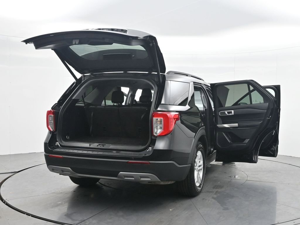Used 2024 Ford Explorer XLT w/ Equipment Group 202A image 44