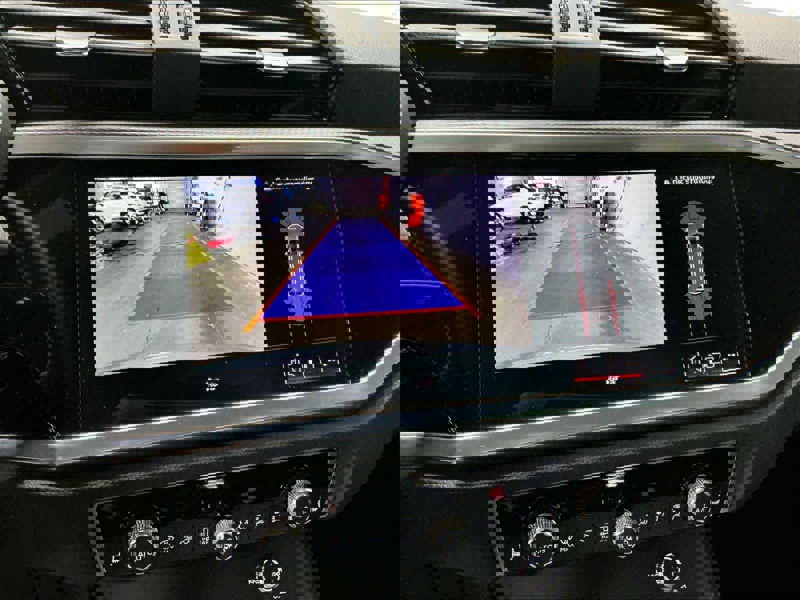 Certified 2025 Audi Q3 2.0T Premium image 23