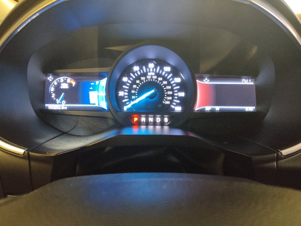 Used 2015 Ford Edge Titanium FWD image 23