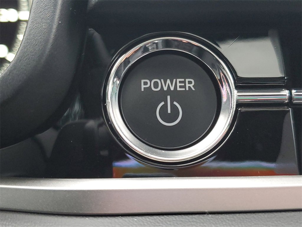 New 2025 Mitsubishi Outlander SEL image 24