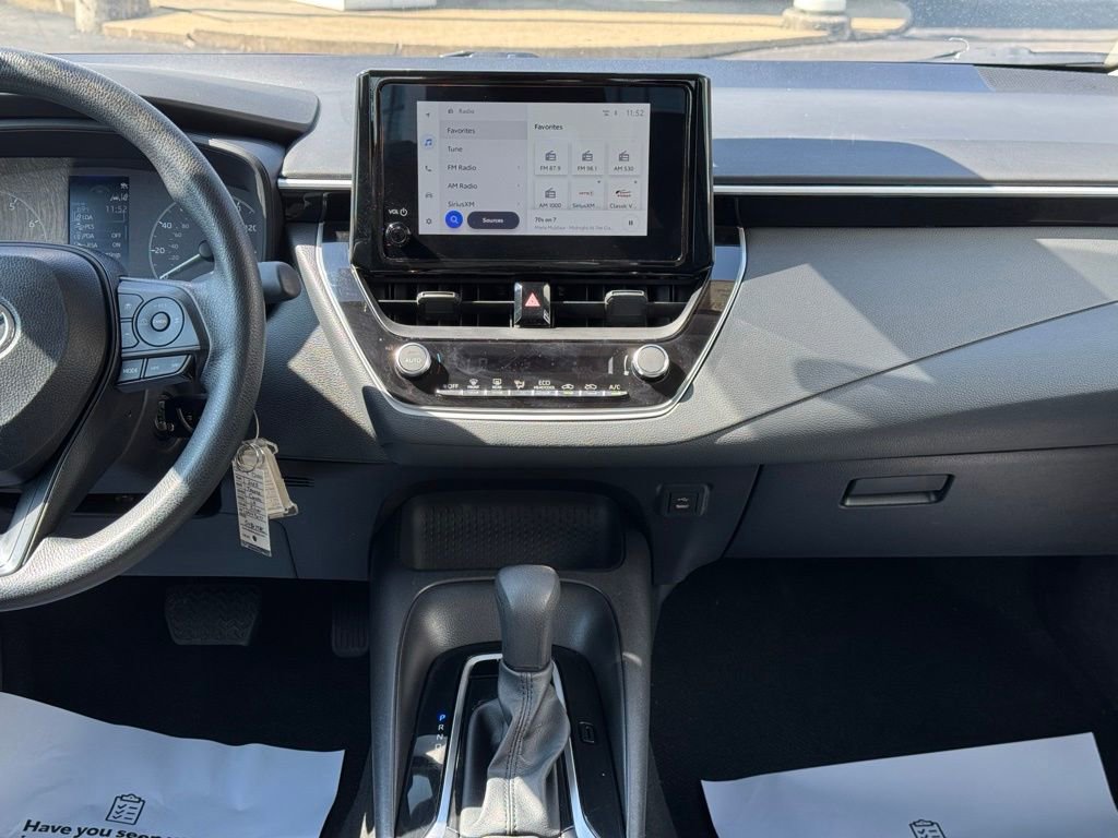 Certified 2025 Toyota Corolla LE image 40