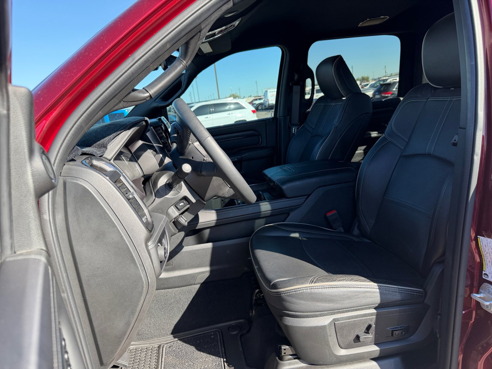 Used 2024 RAM 2500 Limited AWD/4WD image 9