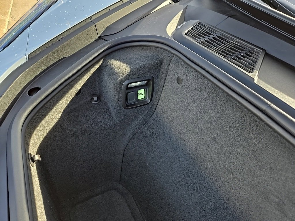 Used 2023 Chevrolet Corvette Stingray Coupe w/ Z51 Performance Package image 45