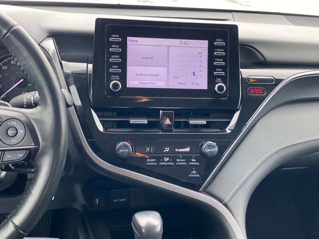 Used 2023 Toyota Camry SE image 8