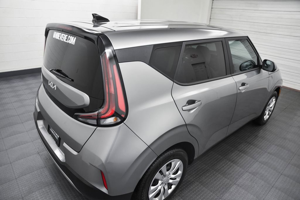 Used 2024 Kia Soul LX image 8