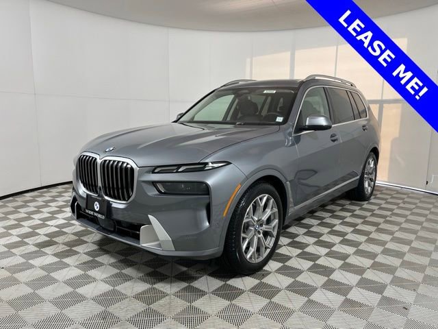 Used 2025 BMW X7 xDrive40i w/ Premium Package image 3