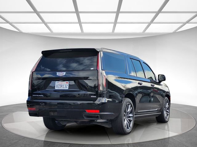 Used 2021 Cadillac Escalade ESV Sport Platinum AWD/4WD image 4