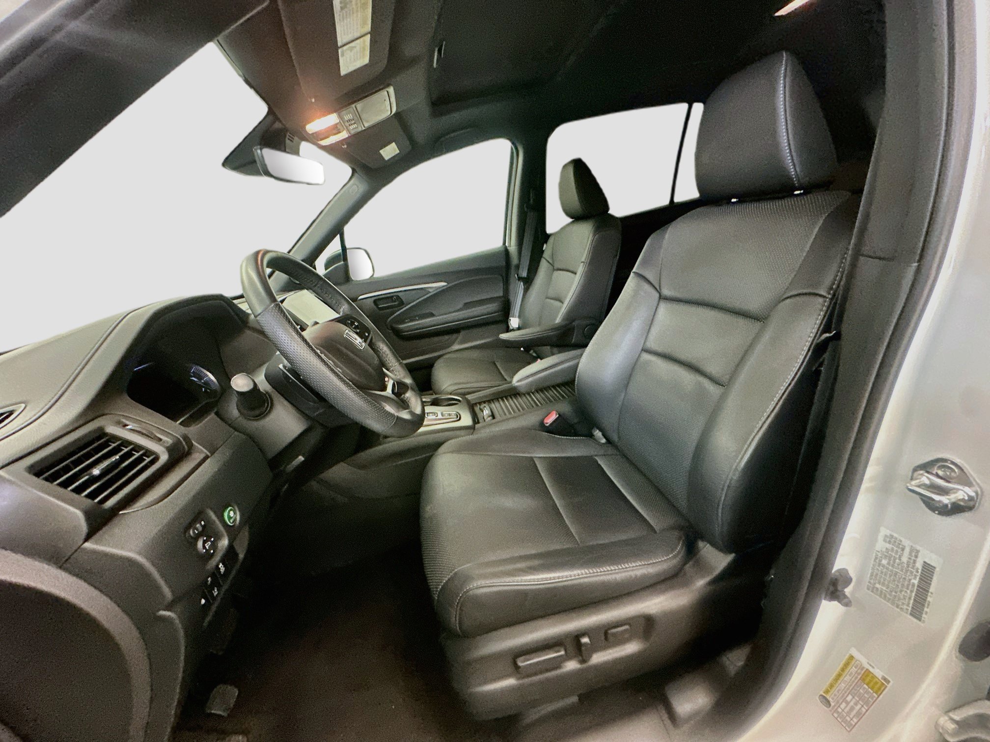 Used 2023 Honda Passport EX-L image 13