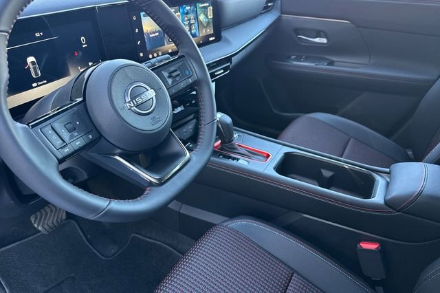 New 2026 Nissan Kicks SR image 10
