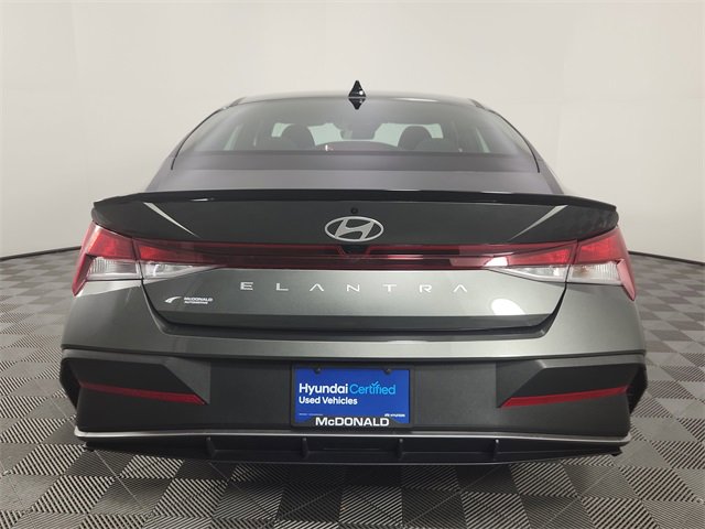 Certified 2025 Hyundai Elantra Sport image 4