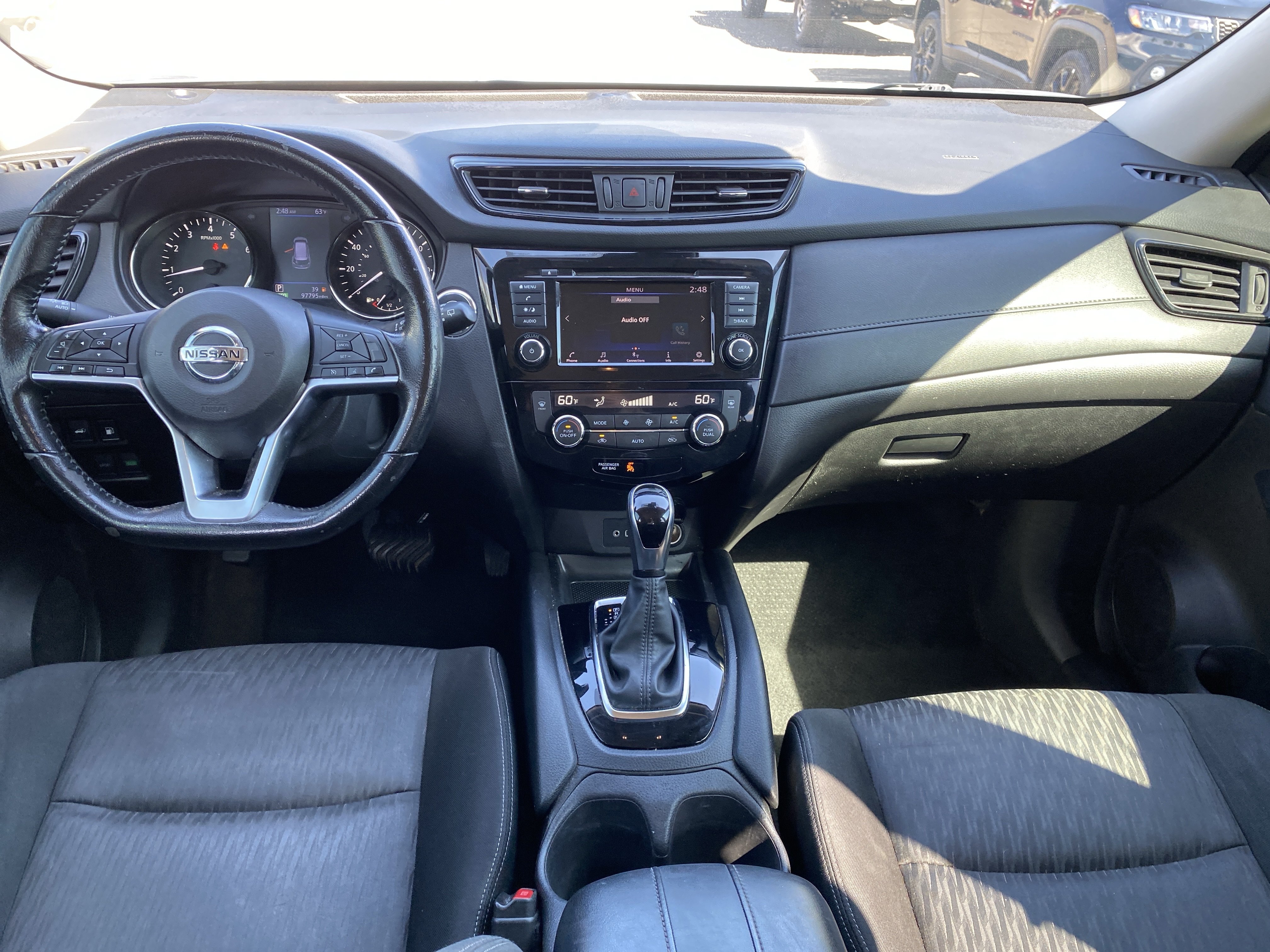 Used 2020 Nissan Rogue SV FWD image 23