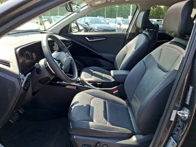 Used 2023 Kia Niro Wave w/ Wave Preserve Package FWD image 13