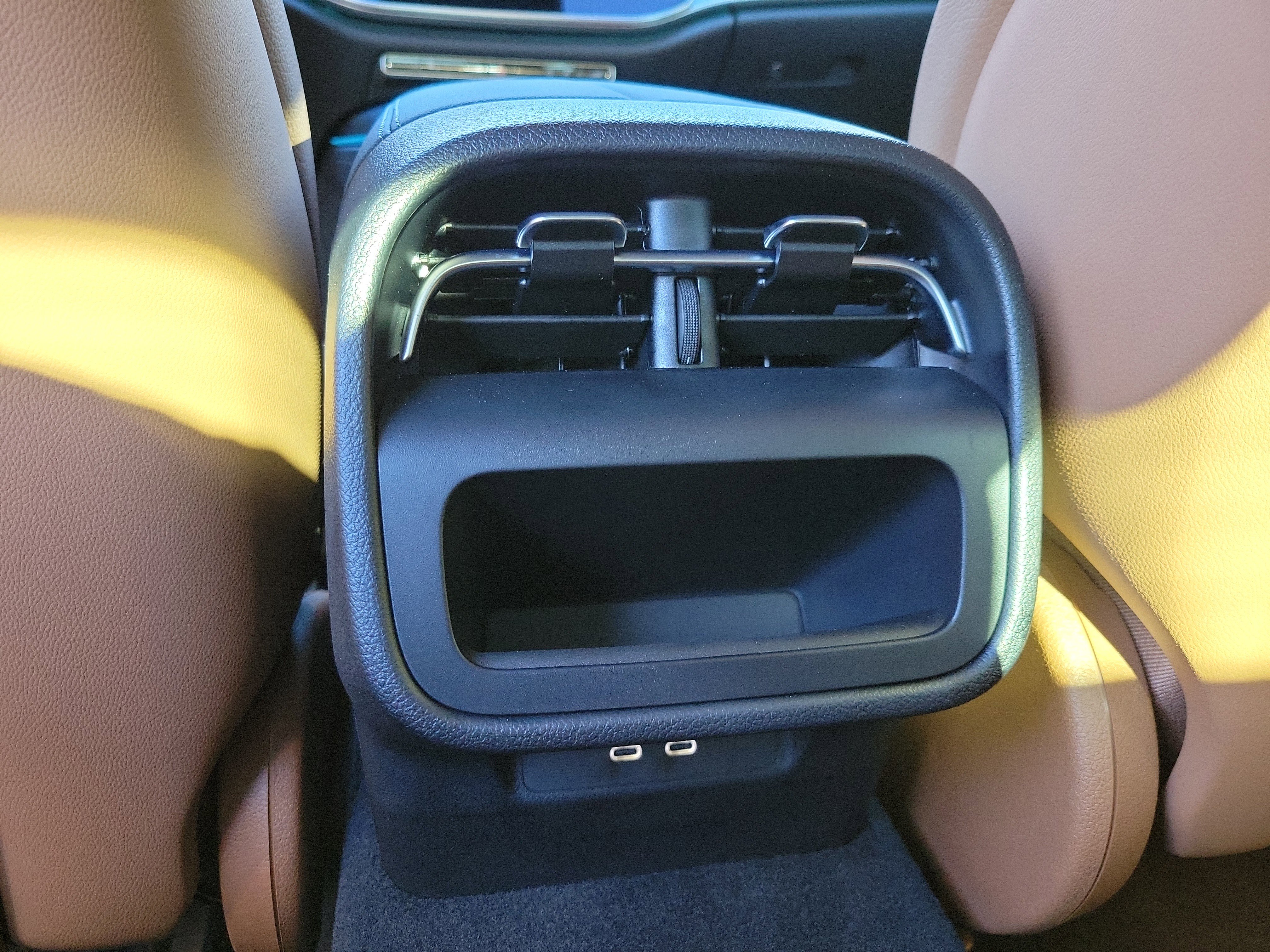 Used 2025 Mercedes-Benz E 450 4MATIC Sedan image 15