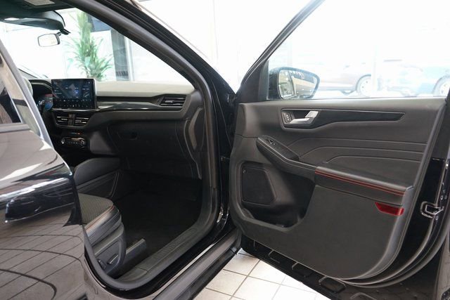 Used 2023 Ford Escape ST-Line Select w/ Tech Pack #2 image 44