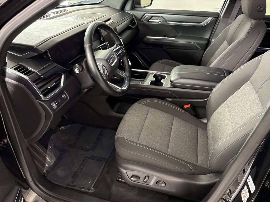 Used 2025 GMC Acadia Elevation image 26