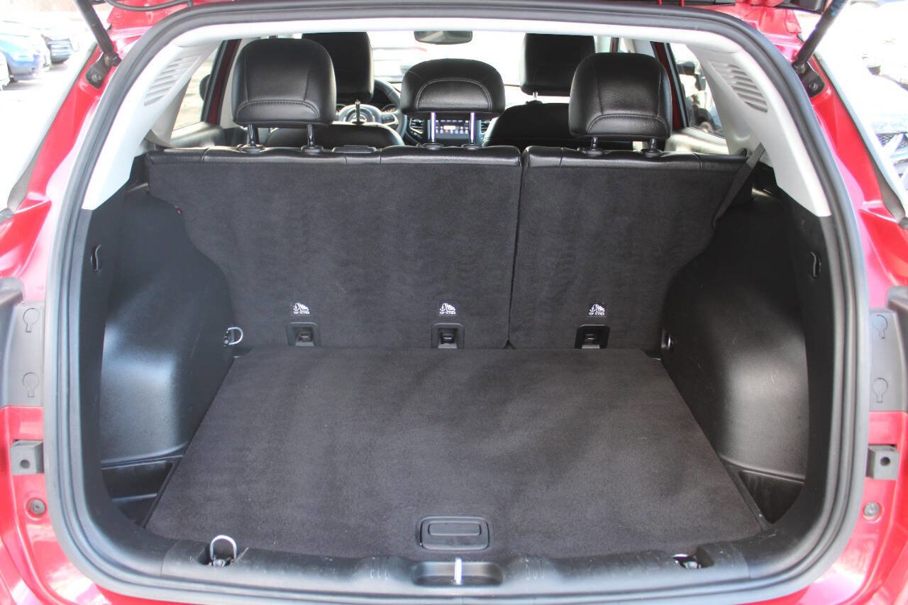 Used 2021 Jeep Compass Latitude image 16