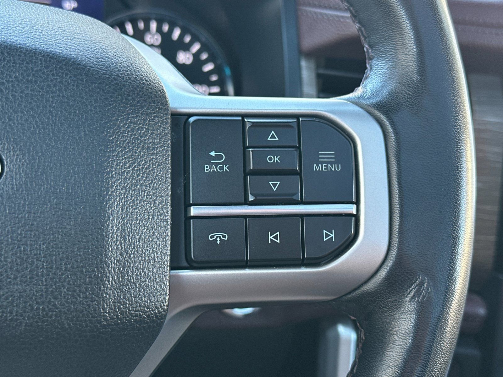 Used 2023 Ford Expedition Limited image 30