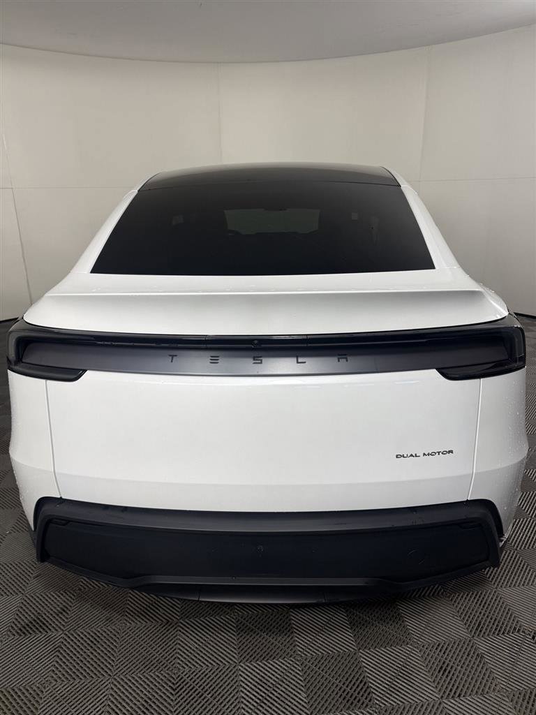 Used 2026 Tesla Model Y AWD image 11