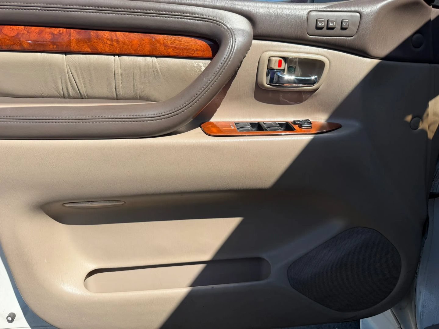 Used 1999 Lexus LX 470 4WD image 9
