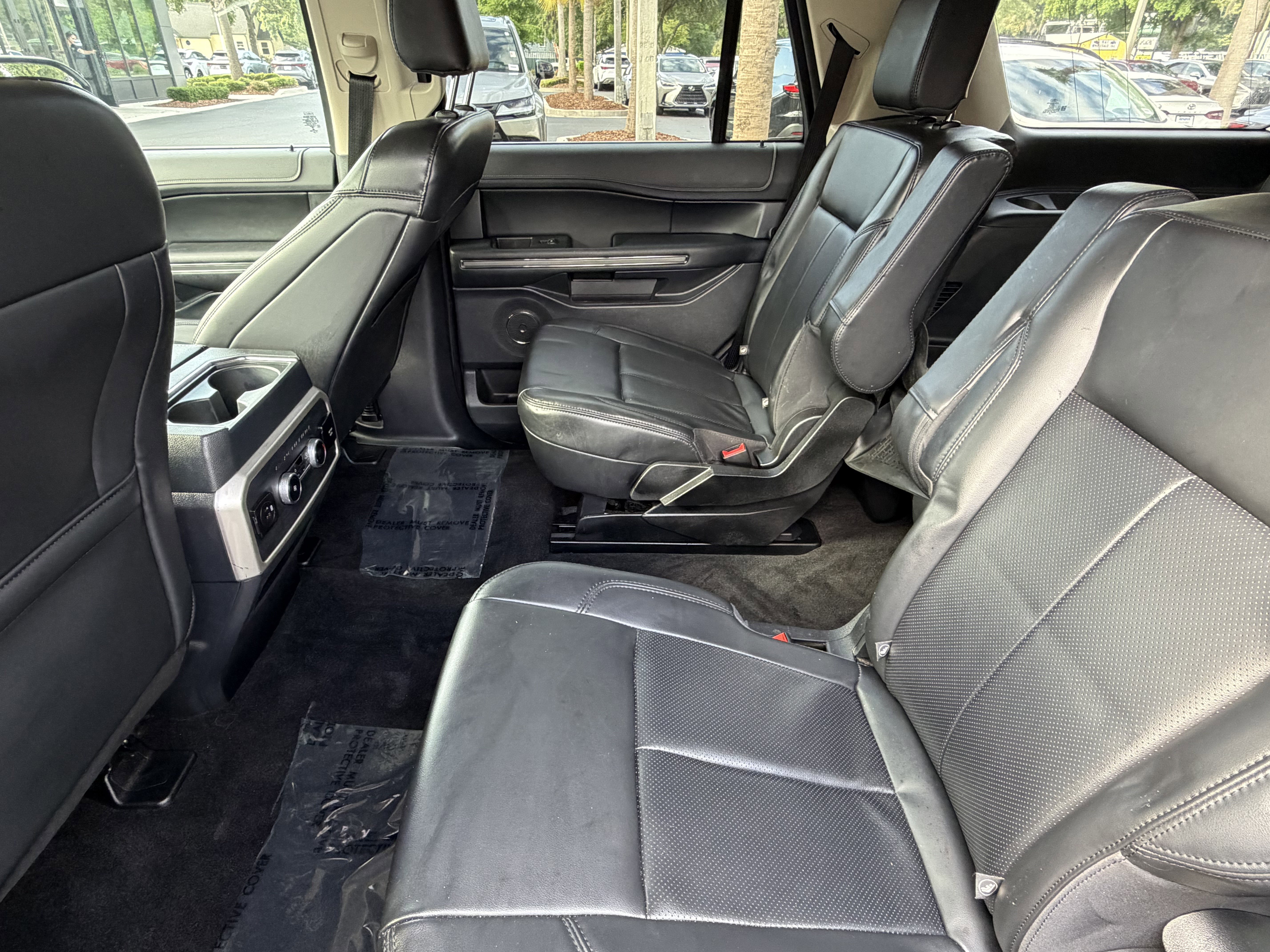 Used 2022 Ford Expedition XLT AWD/4WD image 31