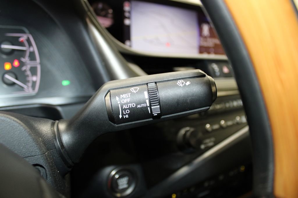 Used 2020 Lexus ES 350 Luxury image 41