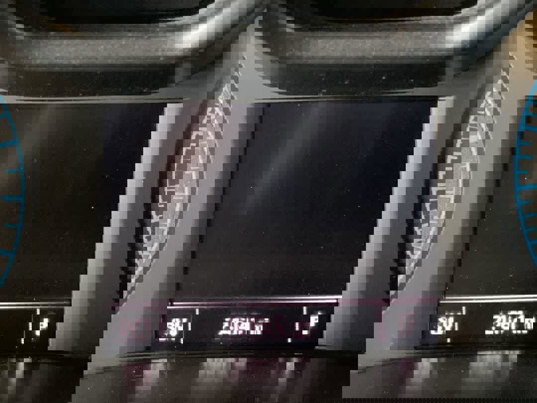 Used 2022 GMC Canyon AT4 image 18