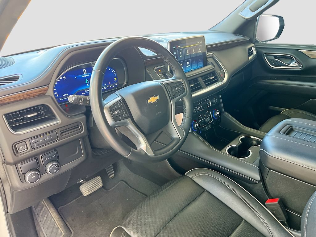 Used 2023 Chevrolet Suburban Premier RWD image 9