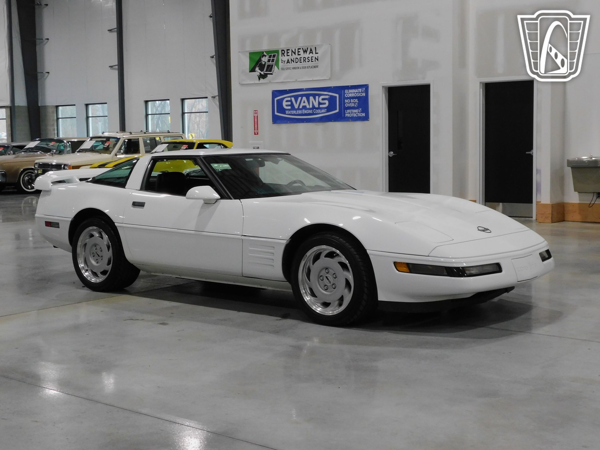 Used 1992 Chevrolet Corvette Coupe RWD image 18