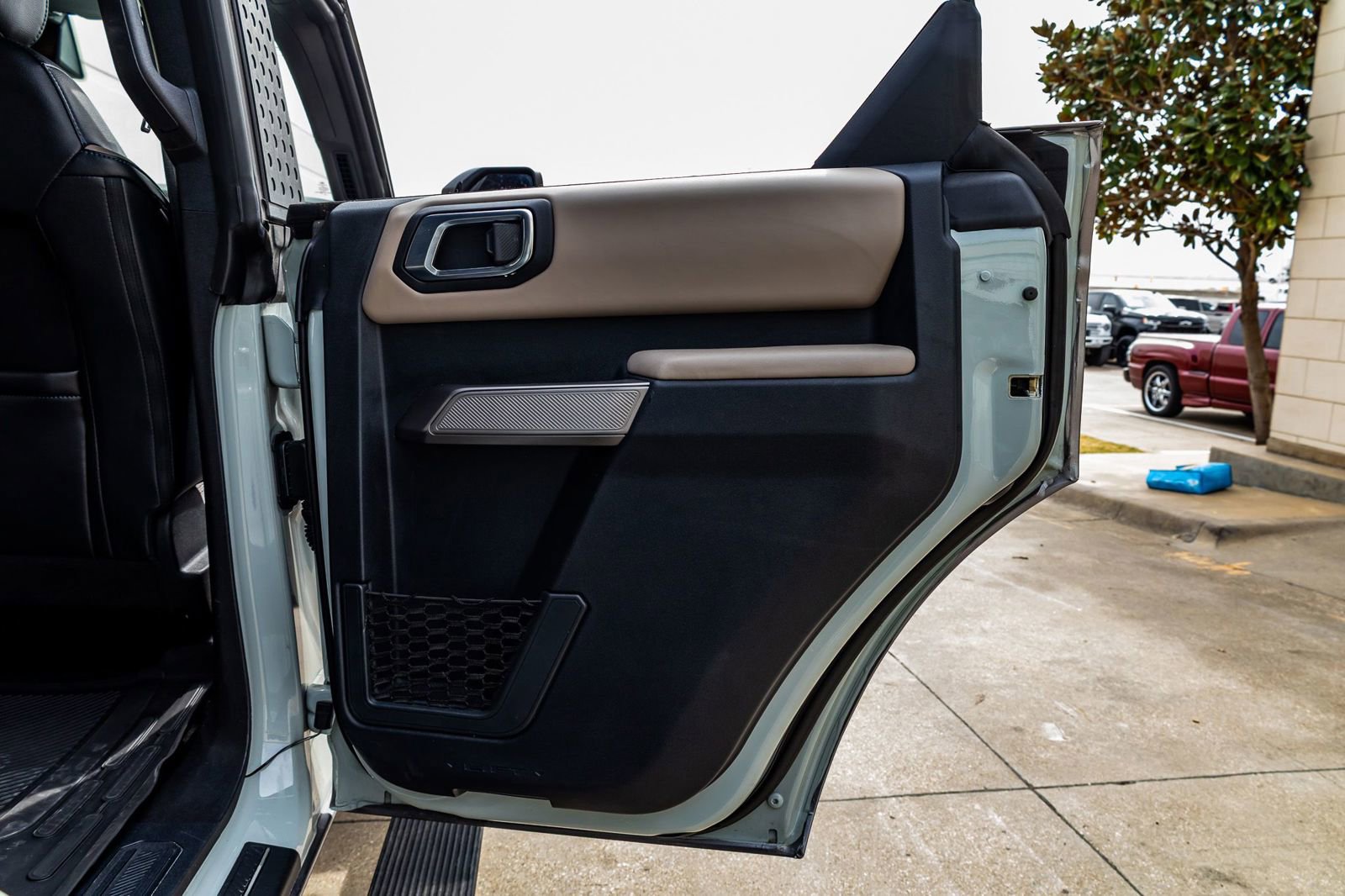 Used 2023 Ford Bronco Wildtrak image 38