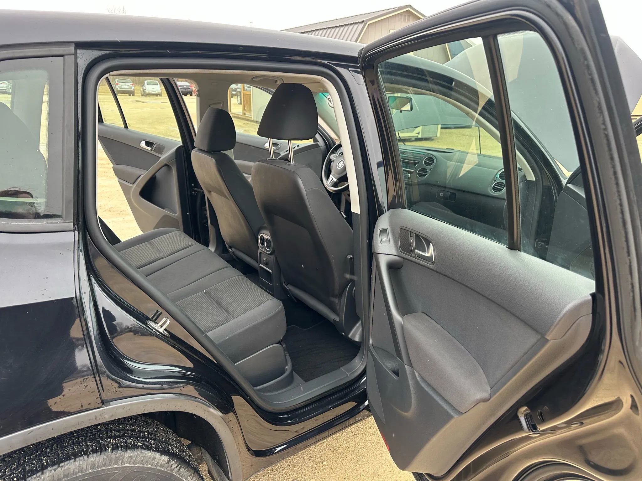 Used 2013 Volkswagen Tiguan S image 13