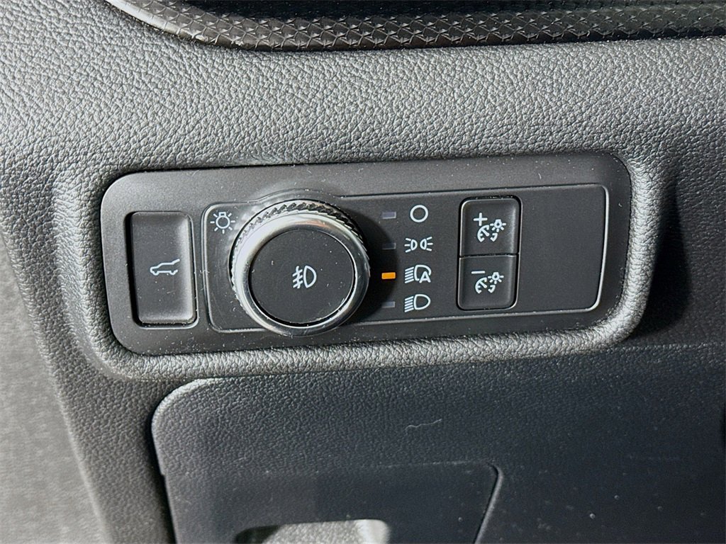 Used 2020 Ford Explorer ST w/ ST Street Pack image 11