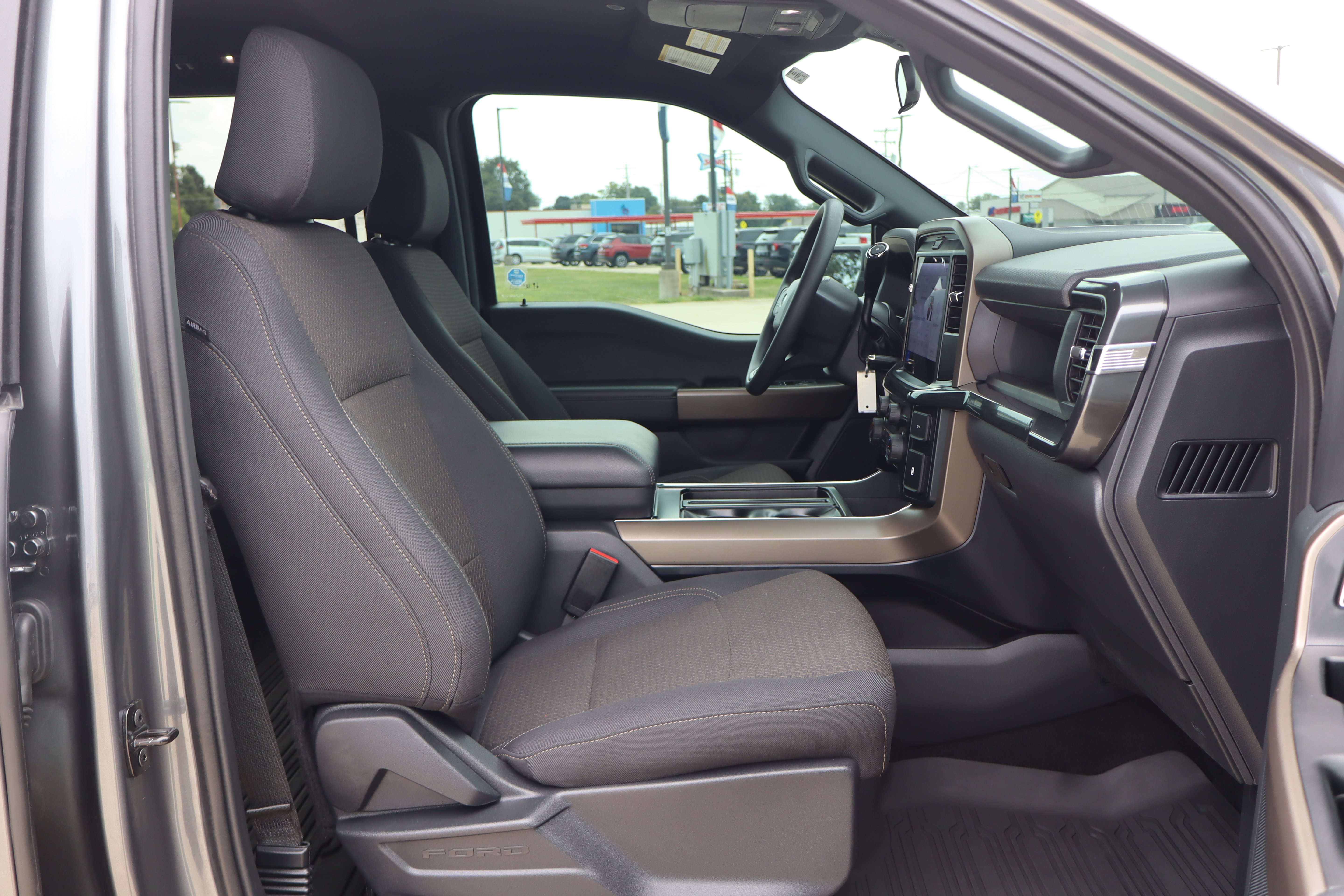 Used 2025 Ford F150 STX w/ Equipment Group 201A FX4 AWD/4WD image 12