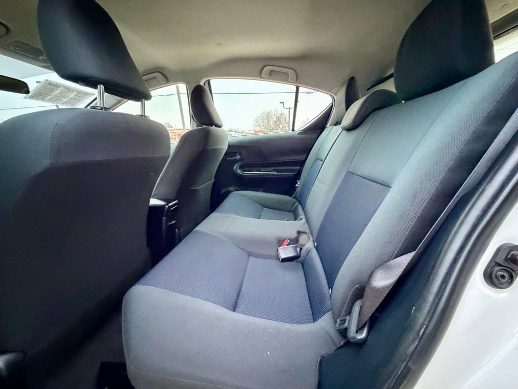 Used 2016 Toyota Prius C Two image 12