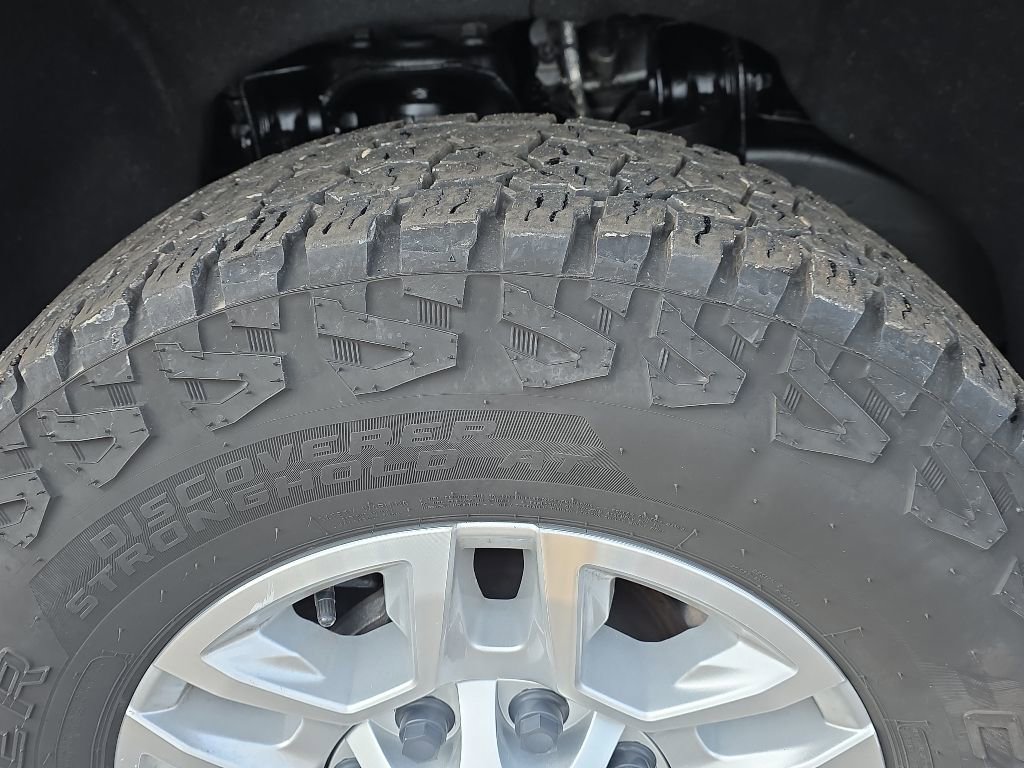Used 2022 Chevrolet Silverado 2500 LT AWD/4WD image 12