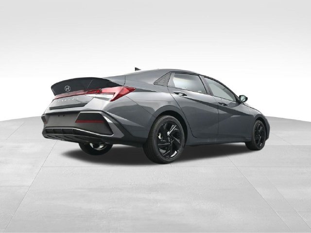 New 2026 Hyundai Elantra SEL Sport FWD image 36