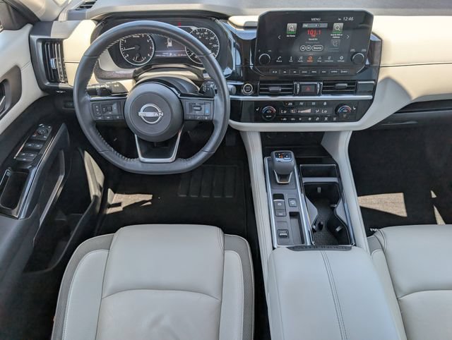 Used 2022 Nissan Pathfinder SL w/ SL Premium Package FWD image 6