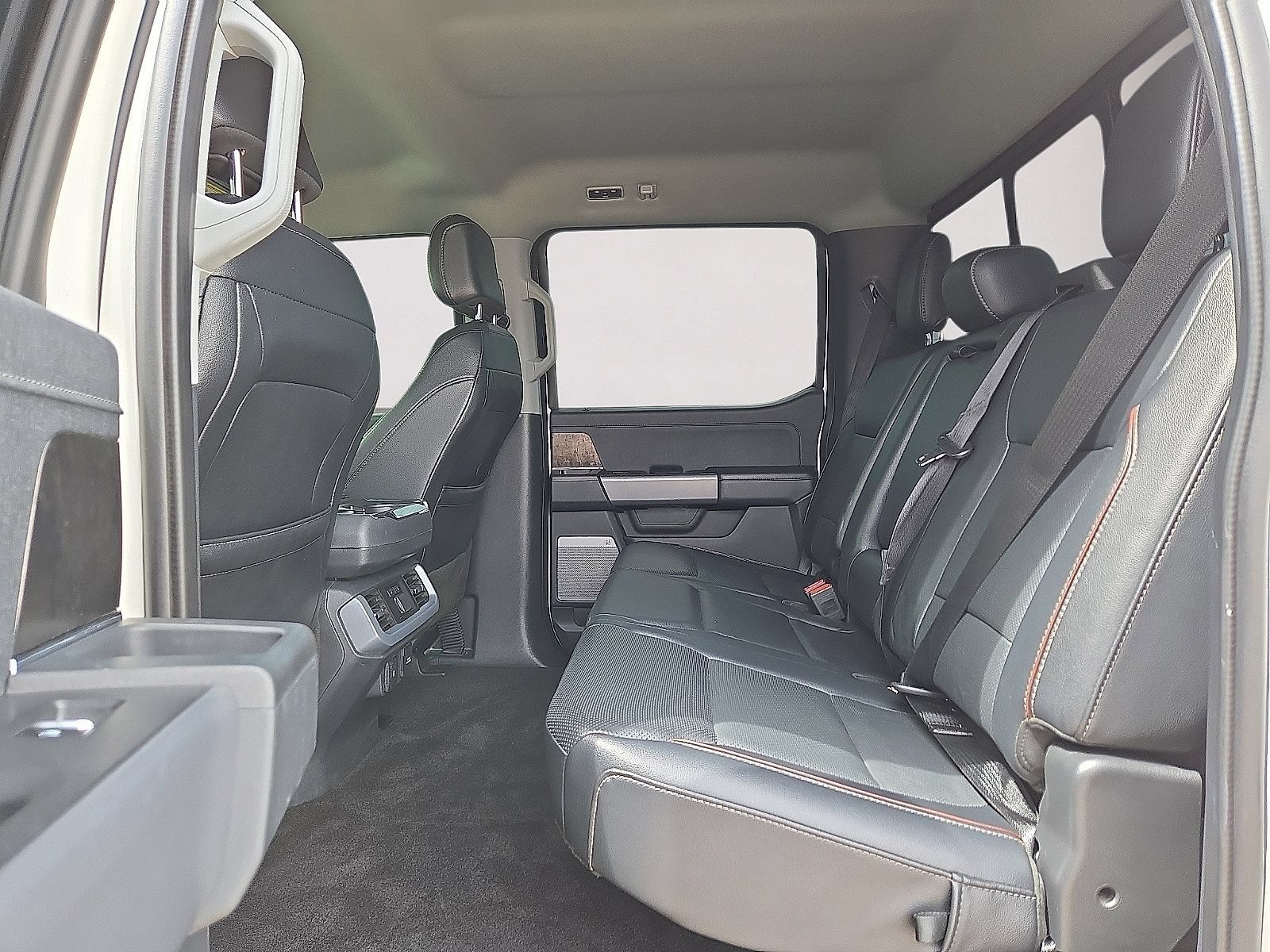 Used 2023 Ford F150 Lariat w/ Equipment Group 502A High AWD/4WD image 15