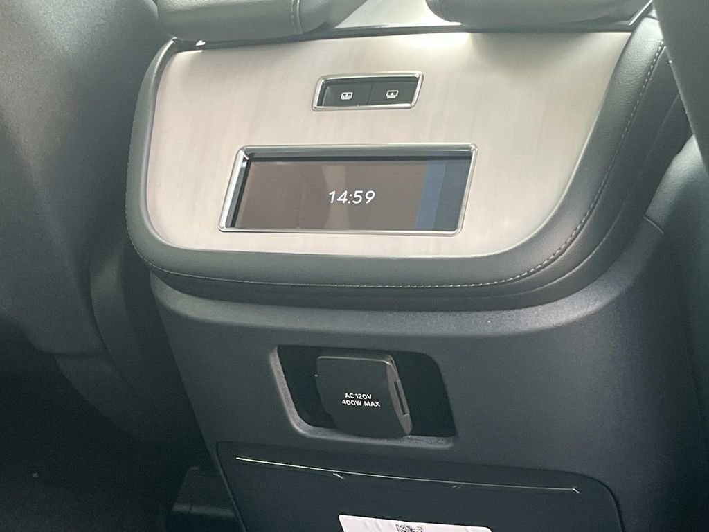 New 2025 Lincoln Navigator L Reserve image 18