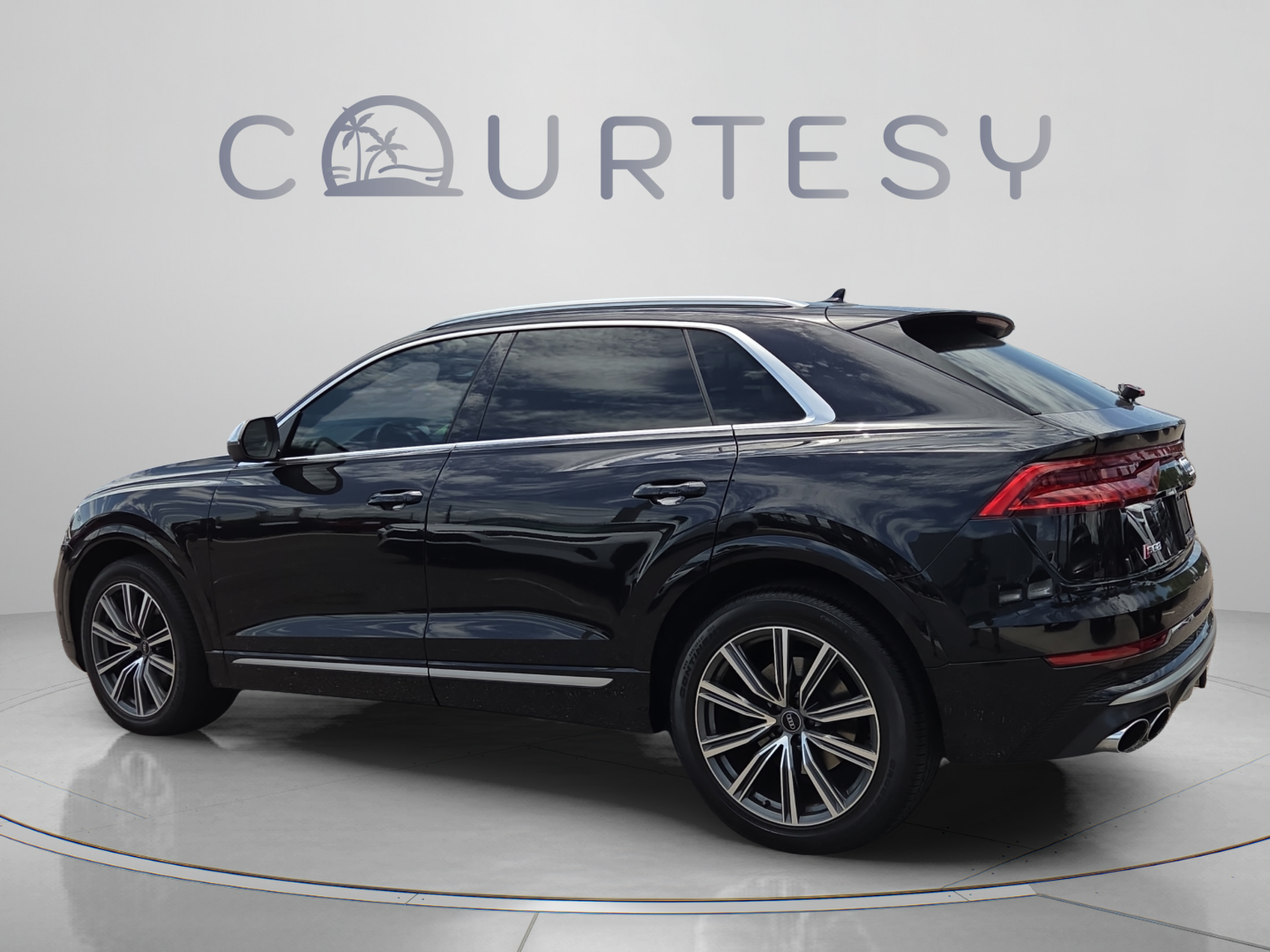 Used 2021 Audi SQ8 Premium Plus w/ Driver Assistance Package AWD/4WD image 3