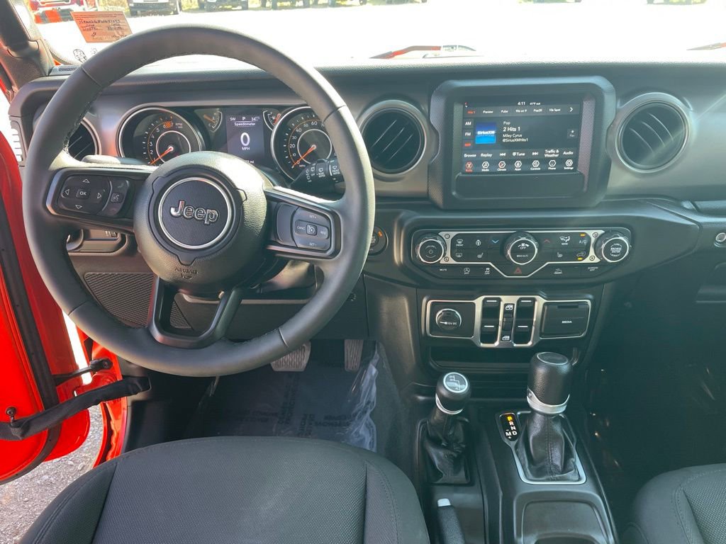 Used 2023 Jeep Wrangler Unlimited Sport image 4