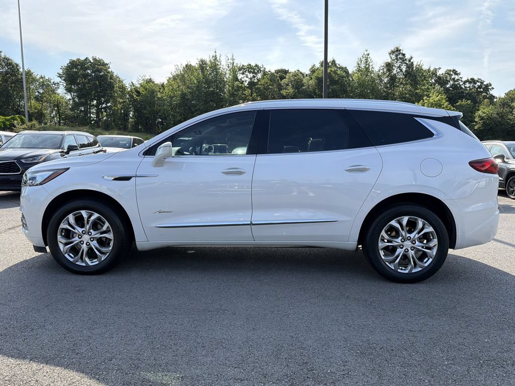 Used 2020 Buick Enclave Avenir w/ Avenir Technology Package FWD image 2