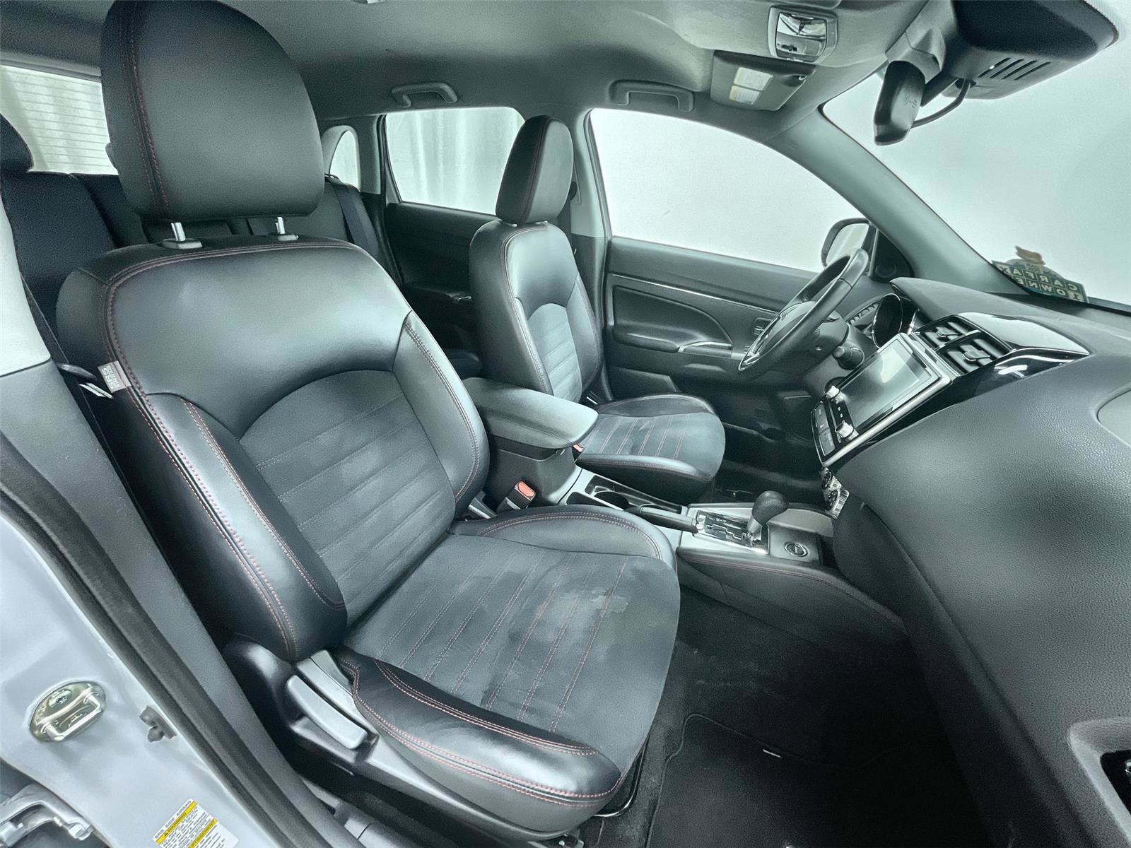 Used 2024 Mitsubishi Outlander Sport SE image 26