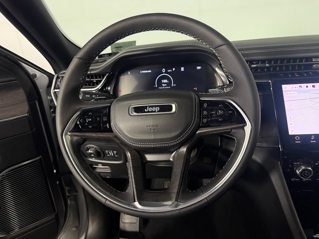 Used 2023 Jeep Grand Cherokee L Overland AWD/4WD image 16