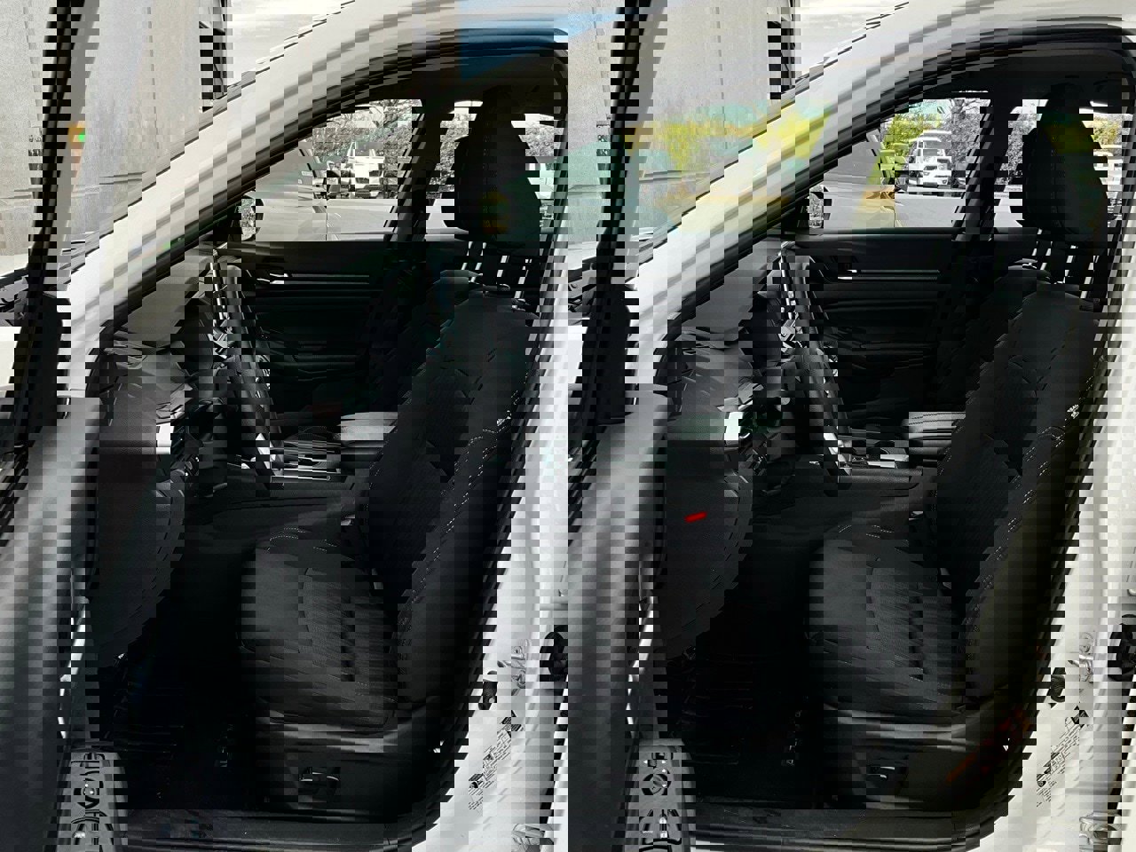 Used 2025 Nissan Altima 2.5 SV image 10