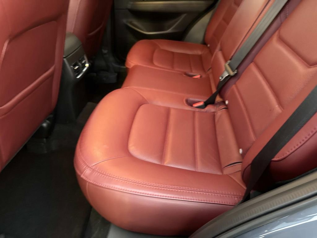 Certified 2023 MAZDA CX-5 Carbon Edition image 19